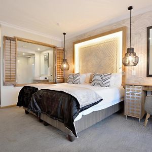 Standard Zimmer mit zwei Einzelbetten